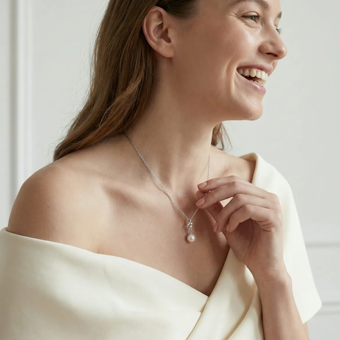 Akoya Pearl & Diamond Aria Pendant