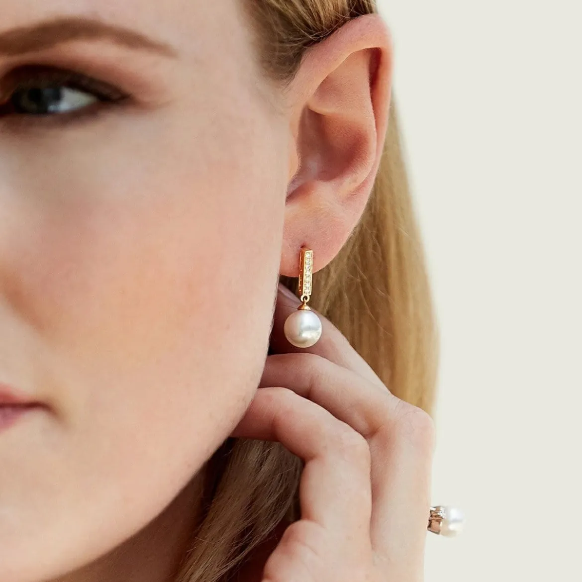 Freshwater Pearl Dangling Diamond Earrings