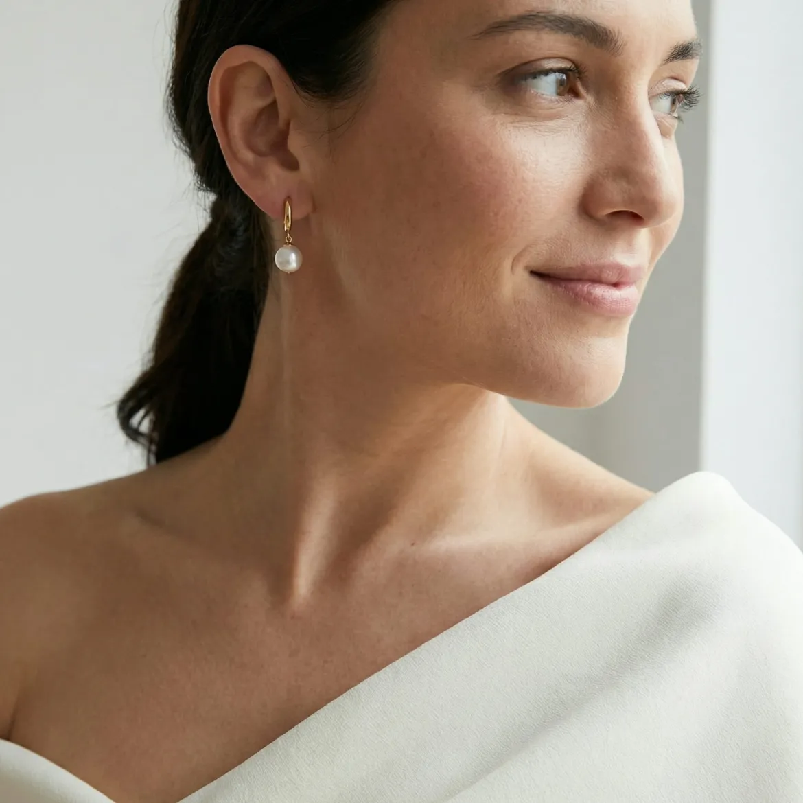 Japanese Akoya Pearl Mary Earrings