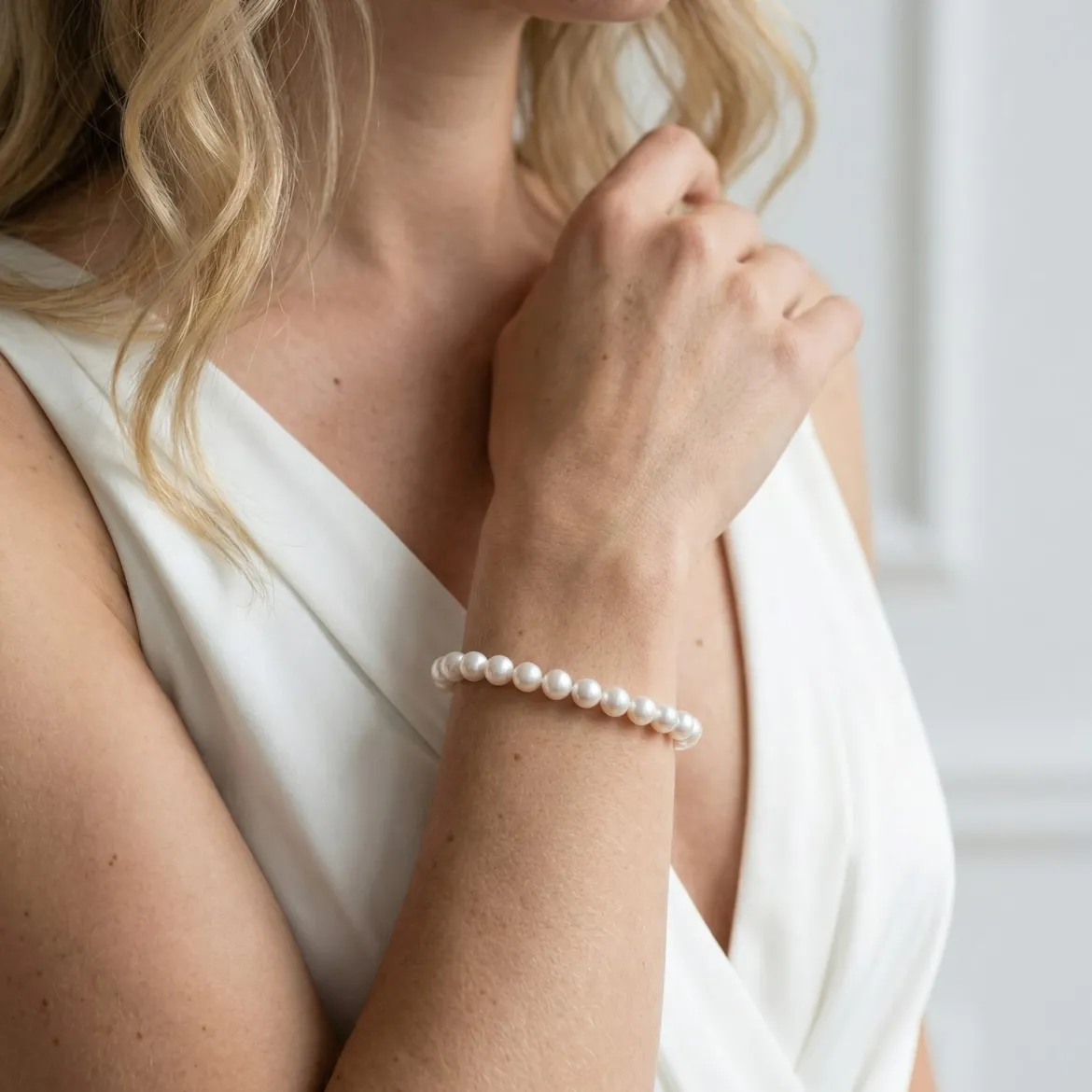 White Japanese Akoya Pearl Bracelet, 6.5-7.0mm