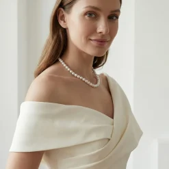 White Japanese Akoya Pearl Necklace, 9.5-10mm - AAA Quality